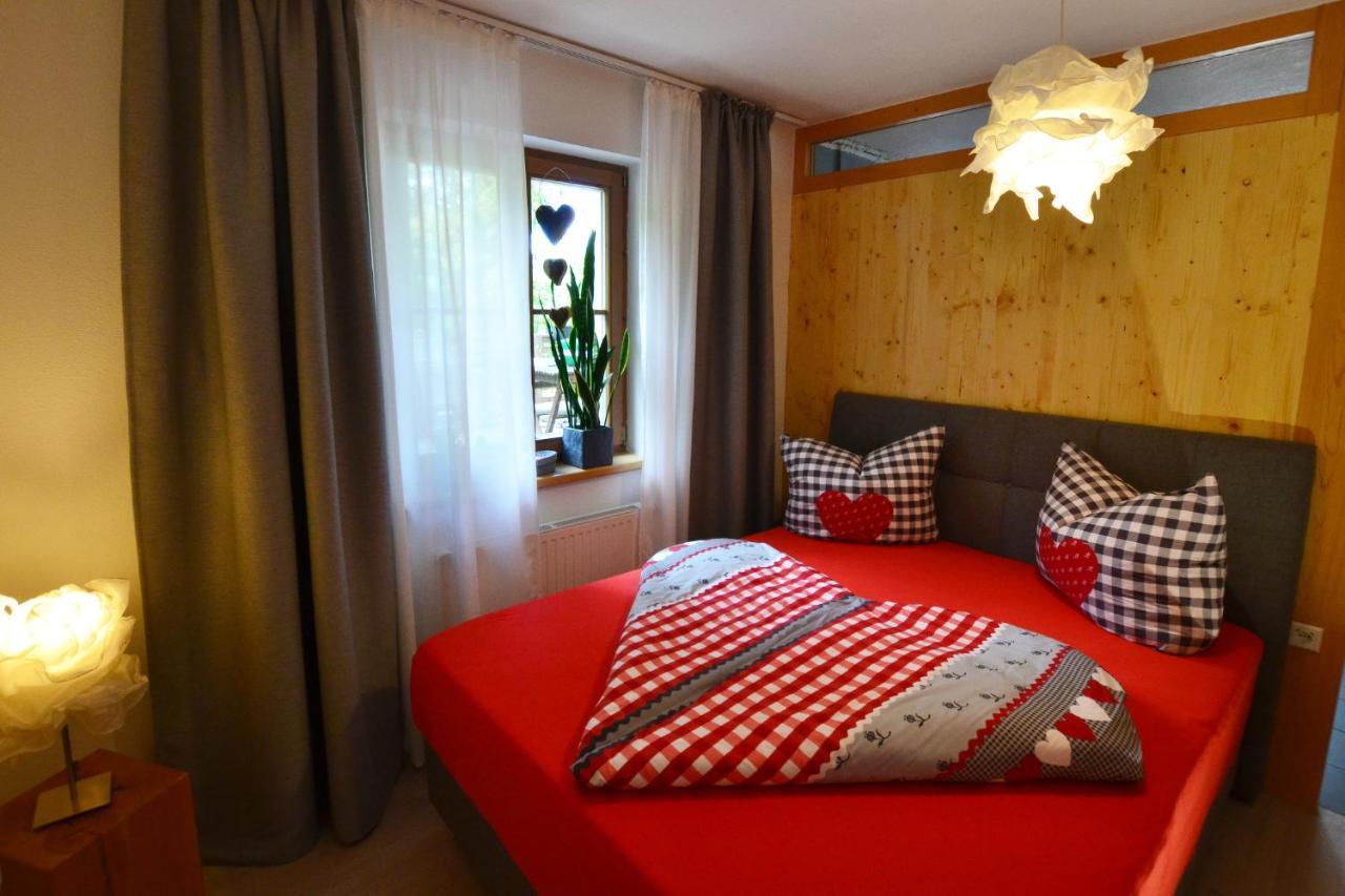 Ferienwohnung Stubaier Herzblut ノイシュティフト・イム・シュトゥーバイタール エクステリア 写真